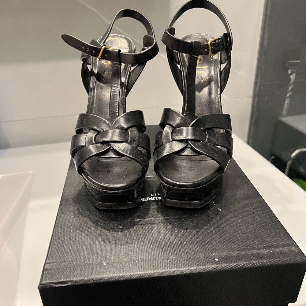 YSL BLACK tribute size 37